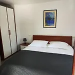 Konukevi Val 3*