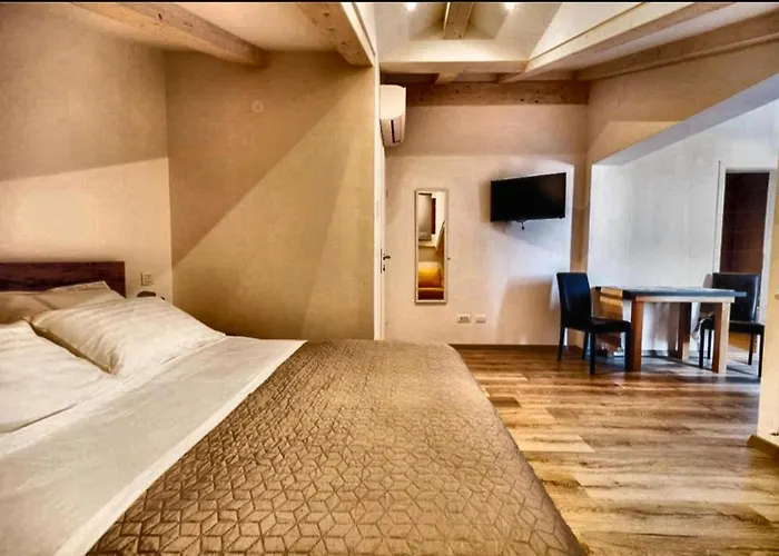 Val 게스트하우스 로비니